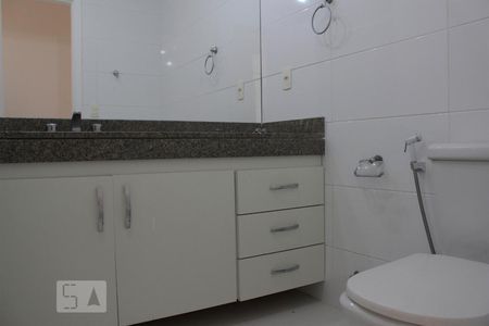 Apartamento para alugar com 139m², 4 quartos e 2 vagasBanheiro Social