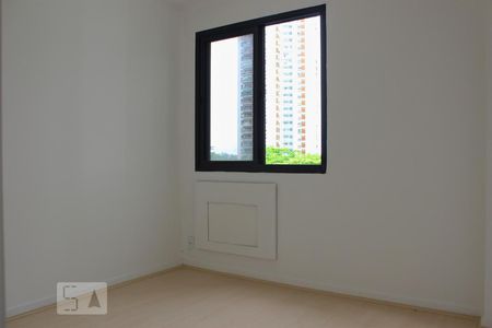 Apartamento para alugar com 139m², 4 quartos e 2 vagasQuarto 2