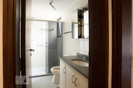 Banheiro  de apartamento para alugar com 2 quartos, 82m² em Vila Clementino, São Paulo
