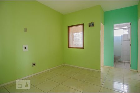 Sala de apartamento à venda com 2 quartos, 60m² em Vila Nova, Porto Alegre