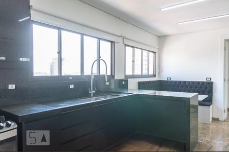Apartamento para alugar com 300m², 3 quartos e 4 vagas