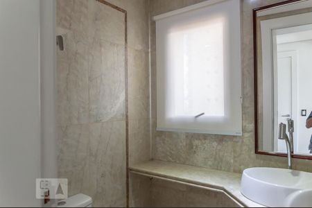 Apartamento para alugar com 300m², 3 quartos e 4 vagas Apartamento para alugar com 300m², 3 quartos e 4 vagasLavabo