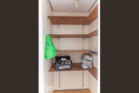 Apartamento para alugar com 300m², 3 quartos e 4 vagas Apartamento para alugar com 300m², 3 quartos e 4 vagasDespensa