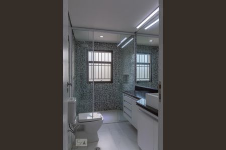 Apartamento para alugar com 300m², 3 quartos e 4 vagas Apartamento para alugar com 300m², 3 quartos e 4 vagasBanheiro da Suíte 3