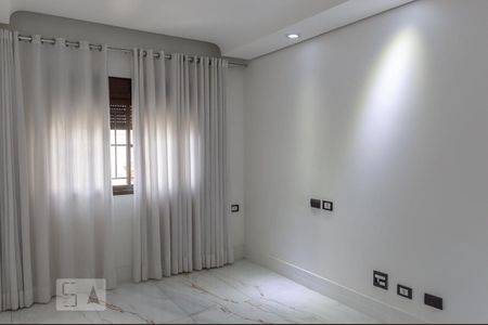 Apartamento para alugar com 300m², 3 quartos e 4 vagas Apartamento para alugar com 300m², 3 quartos e 4 vagasQuarto 2 - Suíte