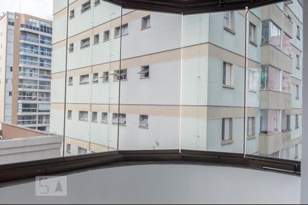 Apartamento para alugar com 300m², 3 quartos e 4 vagas Apartamento para alugar com 300m², 3 quartos e 4 vagasSacada