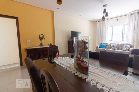 Sala de casa para alugar com 4 quartos, 260m² em Vila Osasco, Osasco