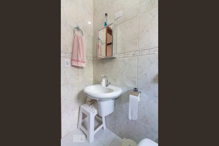 Casa para alugar com 260m², 4 quartos e 2 vagasBanheiro