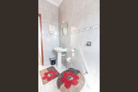 Casa para alugar com 260m², 4 quartos e 2 vagasBanheiro