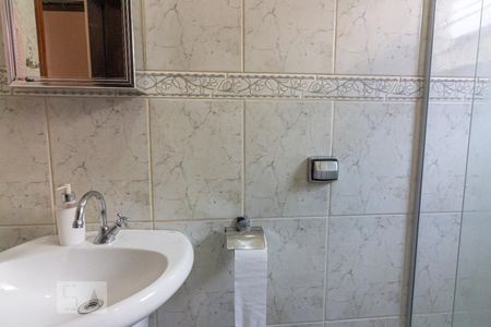 Casa para alugar com 260m², 4 quartos e 2 vagasBanheiro