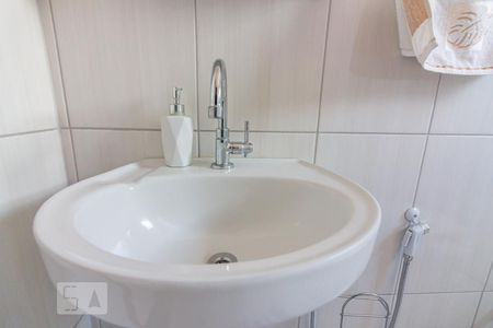 Casa para alugar com 260m², 4 quartos e 2 vagasBanheiro