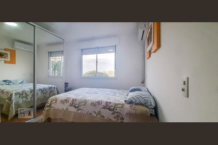 Dormitório de apartamento à venda com 3 quartos, 62m² em Rubem Berta, Porto Alegre