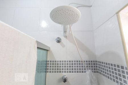 Banheiro de casa à venda com 2 quartos, 90m² em Vila Iorio, São Paulo