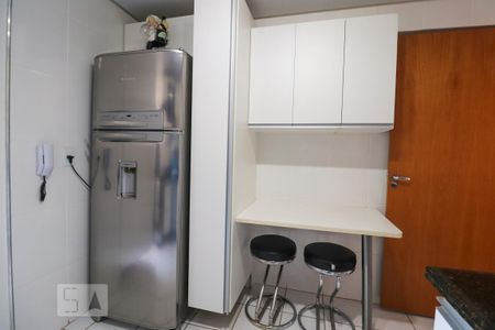 Apartamento para alugar com 90m², 3 quartos e 2 vagasCozinha