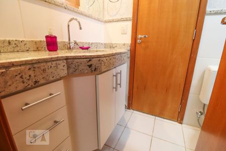 Apartamento para alugar com 90m², 3 quartos e 2 vagasBanheiro da Suíte Americana 1 e 2
