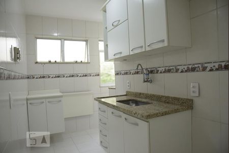 Cozinha de apartamento para alugar com 2 quartos, 68m² em Freguesia (jacarepaguá), Rio de Janeiro