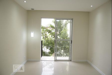 Sala de apartamento para alugar com 2 quartos, 68m² em Freguesia (jacarepaguá), Rio de Janeiro
