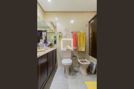 Apartamento à venda com 167m², 3 quartos e 3 vagasBanheiro da Suíte 1