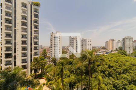 Apartamento à venda com 167m², 3 quartos e 3 vagasVista da Suíte 2