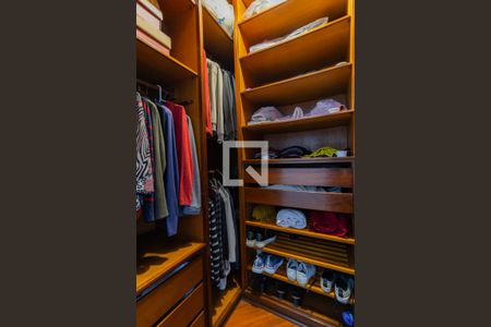 Apartamento à venda com 167m², 3 quartos e 3 vagasCloset da Suíte 1