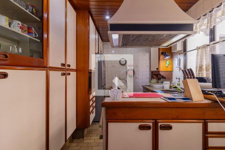 Apartamento à venda com 167m², 3 quartos e 3 vagasCozinha