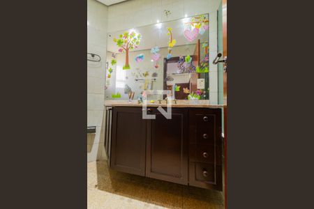 Apartamento à venda com 167m², 3 quartos e 3 vagasBanheiro da Suíte 2