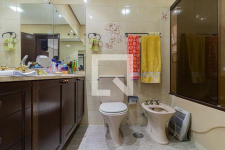 Apartamento à venda com 167m², 3 quartos e 3 vagasBanheiro da Suíte 1