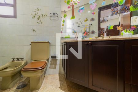 Apartamento à venda com 167m², 3 quartos e 3 vagasBanheiro da Suíte 2