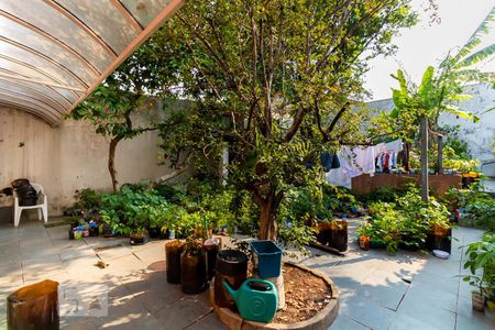 Casa à venda com 500m², 5 quartos e 3 vagasQuintal