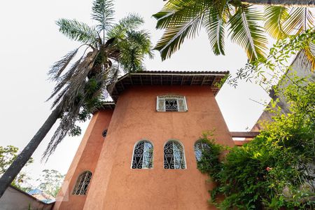 Casa à venda com 500m², 5 quartos e 3 vagasFachada