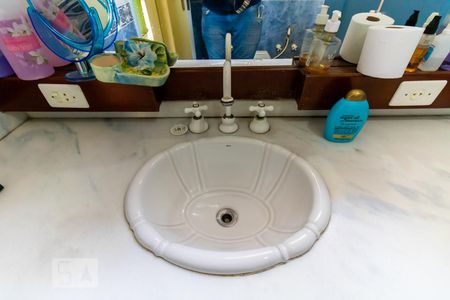 Casa à venda com 500m², 5 quartos e 3 vagasBanheiro 1