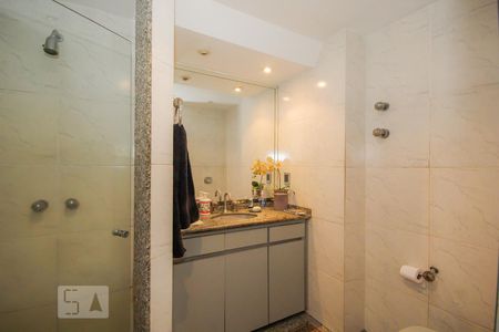 Apartamento à venda com 160m², 3 quartos e 2 vagasBanheiro Social