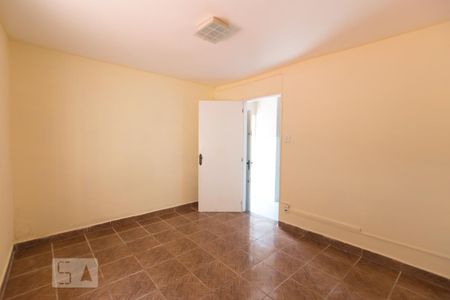 Quarto 2 de casa para alugar com 2 quartos, 72m² em Parque Tomas Saraiva, São Paulo
