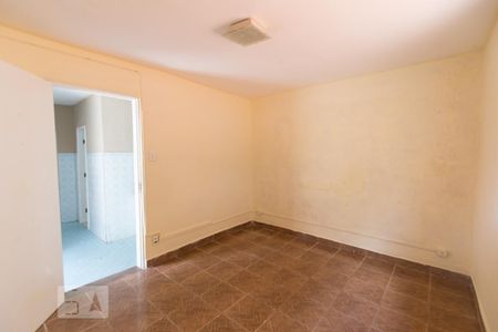 Quarto 2 de casa para alugar com 2 quartos, 72m² em Parque Tomas Saraiva, São Paulo