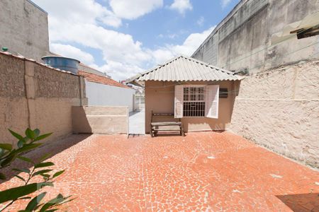 Casa para alugar com 72m², 2 quartos e 1 vagaQuintal