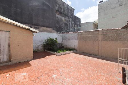 Casa para alugar com 72m², 2 quartos e 1 vagaQuintal