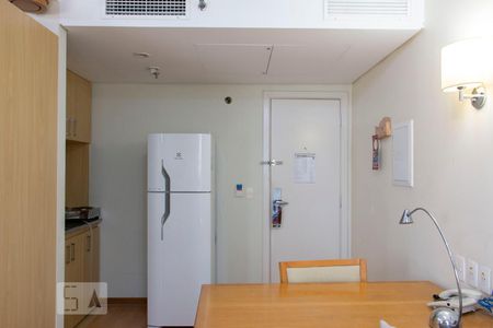 Cozinha de apartamento à venda com 1 quarto, 30m² em Pinheiros, São Paulo