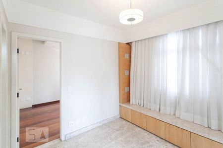 Cobertura - Sala de apartamento para alugar com 3 quartos, 240m² em Lourdes, Belo Horizonte