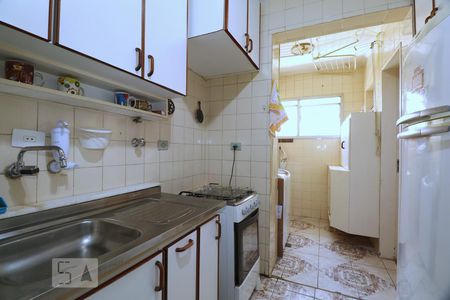 Apartamento à venda com 80m², 3 quartos e 2 vagasCozinha