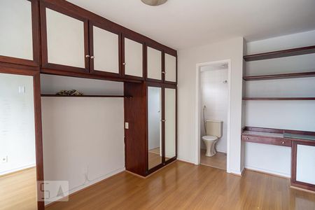 Suite de apartamento para alugar com 2 quartos, 80m² em Santa Rosa, Niterói