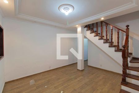 Sala de casa para alugar com 2 quartos, 120m² em Jardim Ponte Rasa, São Paulo