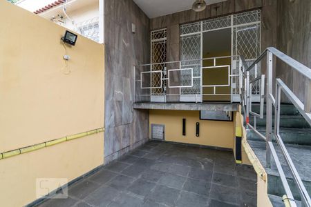 Casa para alugar com 90m², 3 quartos e 1 vaga Casa para alugar com 90m², 3 quartos e 1 vagaGaragem