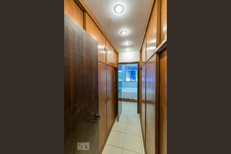 Casa para alugar com 90m², 3 quartos e 1 vaga Casa para alugar com 90m², 3 quartos e 1 vagaSuíte 1 - Closet e armários