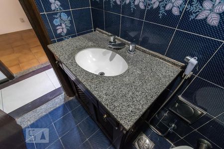 Casa para alugar com 90m², 3 quartos e 1 vaga Casa para alugar com 90m², 3 quartos e 1 vagaBanheiro Social