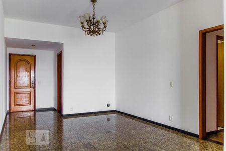 Sala de apartamento para alugar com 3 quartos, 130m² em Jardim Carioca, Rio de Janeiro