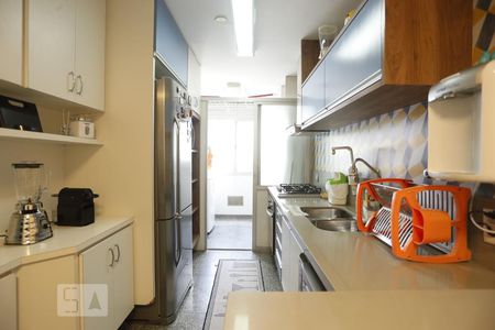 Apartamento à venda com 118m², 3 quartos e 2 vagasCozinha