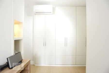 Apartamento à venda com 118m², 3 quartos e 2 vagasCloset da Suíte