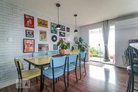 Apartamento à venda com 120m², 2 quartos e 1 vagaSala de Jantar