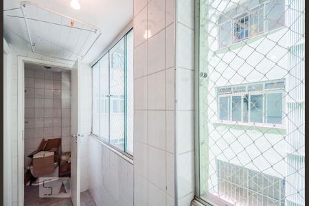 Apartamento para alugar com 84m², 2 quartos e 1 vagaÁrea de Serviço