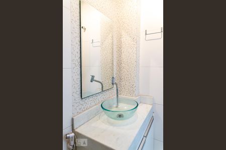 Apartamento à venda com 78m², 2 quartos e 1 vagaBanheiro Social